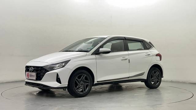 https://images10.gaadi.com/usedcar_image/4564076/original/ffb8fb93ffaee5baee41de11699c556f.JPG?imwidth=6400