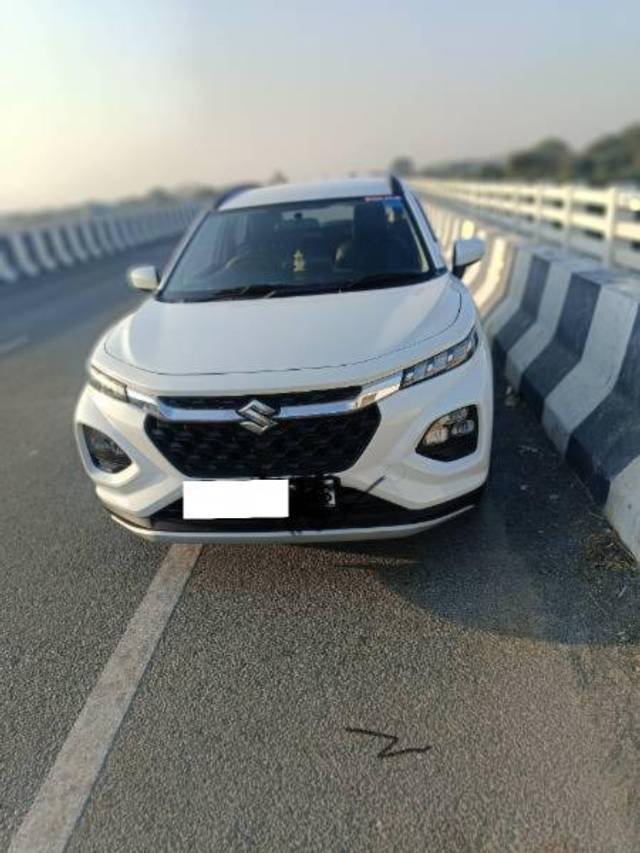 https://images10.gaadi.com/usedcar_image/4564106/original/processed_dbe02181-53e8-49f1-82c2-19ec437fafc8.jpg?imwidth=6400