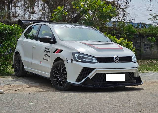 https://images10.gaadi.com/usedcar_image/4564121/original/processed_821277483768cc7fcdf96b66faecfd0d.jpg?imwidth=6400