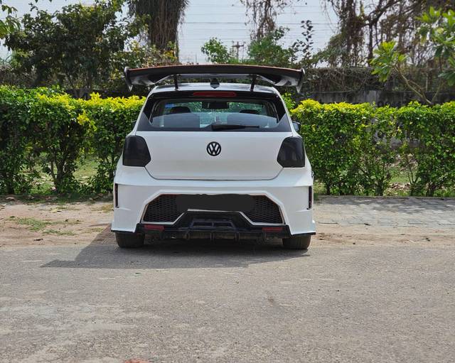 https://images10.gaadi.com/usedcar_image/4564121/original/processed_d04ea5d8bc90e7f75c6440e9ffbcc48a.jpg?imwidth=6401