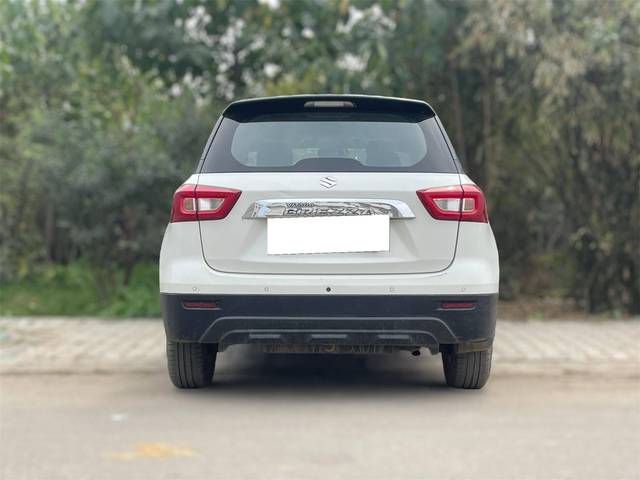 https://images10.gaadi.com/usedcar_image/4564132/original/processed_01a4c61f822db0c73b80e542fa0ffc90.jpg?imwidth=6401