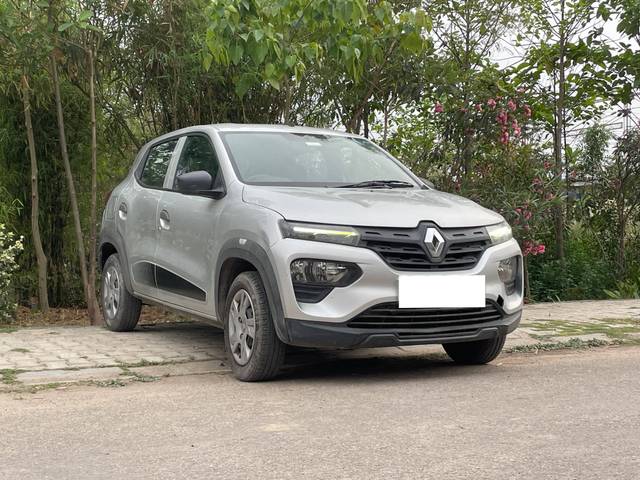 https://images10.gaadi.com/usedcar_image/4564133/original/processed_a8015a0e8ed837650166e9a2711c1d7a.jpg?imwidth=6400