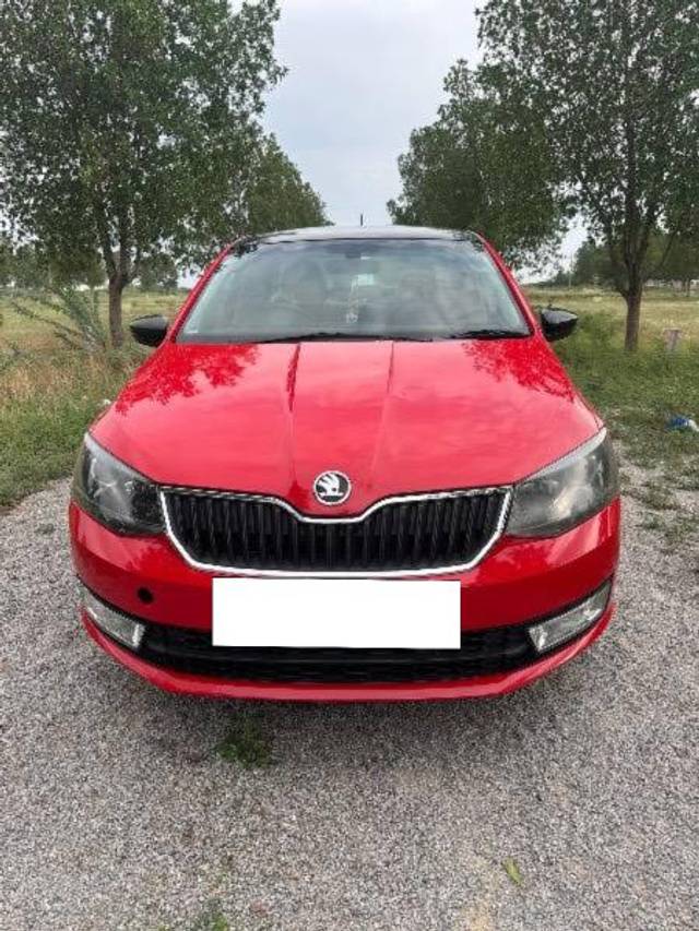 https://images10.gaadi.com/usedcar_image/4564135/original/processed_e94684bc-cc5d-4e3e-affd-3e68b45bc0c0.jpeg?imwidth=6400