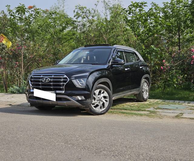 https://images10.gaadi.com/usedcar_image/4564145/original/processed_96a9c8e3622335b6d07d0c66a8a4d3a7.jpg?imwidth=6402