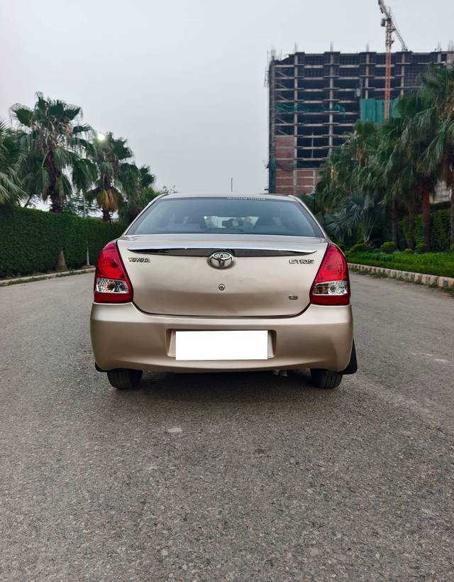 https://images10.gaadi.com/usedcar_image/4564165/original/processed_5475f82975dbf96daaaa49613201da64.jpg?imwidth=6402