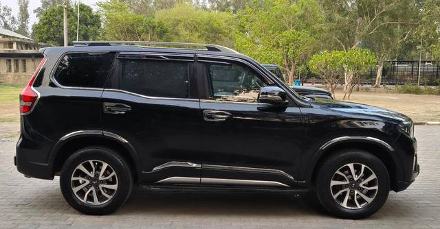 https://images10.gaadi.com/usedcar_image/4564190/original/processed_efc74bd6fb66e6efce207c6afb4f49f5.jpeg?imwidth=6401