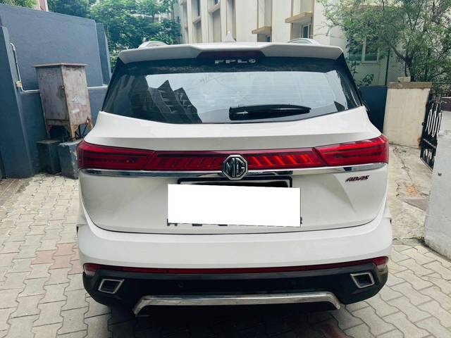 https://images10.gaadi.com/usedcar_image/4564198/original/processed_5387f3827d0e2d850c56d6b02b2fea8d.jpg?imwidth=6401
