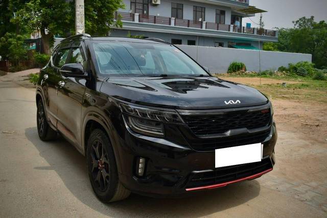 https://images10.gaadi.com/usedcar_image/4564200/original/processed_2439f2af8bd7ebffa3435a1c176f7568.jpg?imwidth=6400