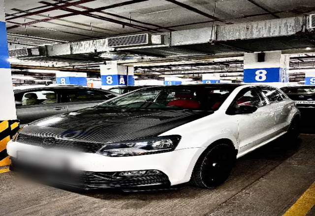 https://images10.gaadi.com/usedcar_image/4564204/original/98765267-f3d6-4839-ac9b-f4dd1103d3a2.?imwidth=6400