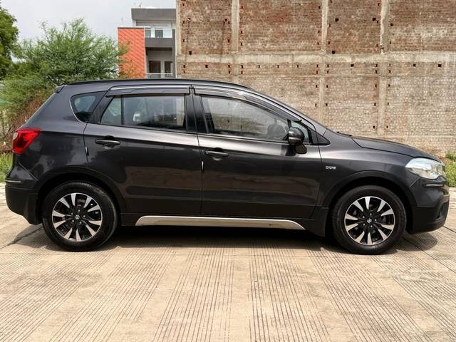 https://images10.gaadi.com/usedcar_image/4564218/original/697a6390c5fb8a4ed83db2efe417e339.jpg?imwidth=6401