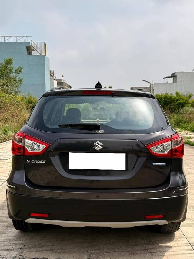 https://images10.gaadi.com/usedcar_image/4564218/original/processed_9518d90da5dafb5ac8d014df86291141.jpg?imwidth=6402