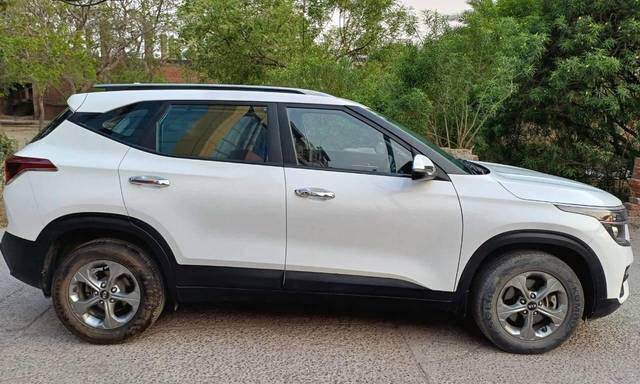 https://images10.gaadi.com/usedcar_image/4564219/original/processed_3afc6645f49fb3a95452aa6aa6d03857.jpeg?imwidth=6401