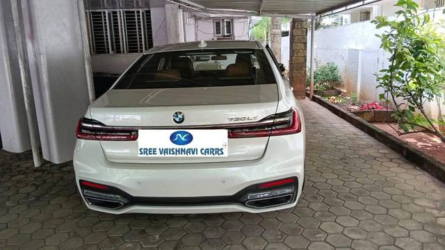 https://images10.gaadi.com/usedcar_image/4564240/original/processed_069492fe5a5af2c9ff9ecdcb831c9de2.jpeg?imwidth=6401