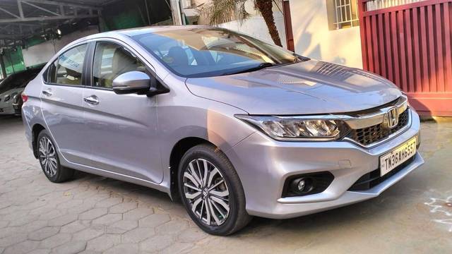 https://images10.gaadi.com/usedcar_image/4564256/original/processed_61bfbcf1634084123d044977c38353c6.jpg?imwidth=6400