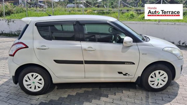 Second-hand 2016 Maruti Swift VXI with ABS for sale in Palakkad-2