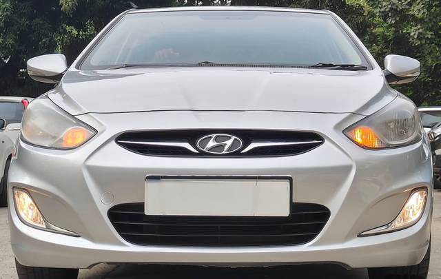https://images10.gaadi.com/usedcar_image/4564262/original/processed_92de33bea65069ee59276666f29baca7.jpg?imwidth=6402