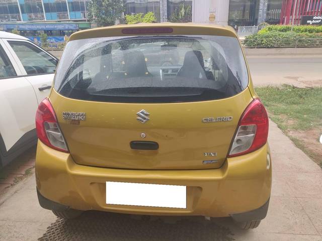 https://images10.gaadi.com/usedcar_image/4564267/original/processed_d483b2690d036f4df88d214637d10bb1.jpg?imwidth=6401
