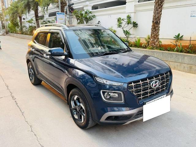 https://images10.gaadi.com/usedcar_image/4564269/original/processed_b27c159c19f11778b47cfea2e1340578.jpg?imwidth=6400