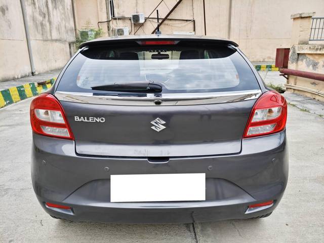 https://images10.gaadi.com/usedcar_image/4564280/original/processed_01f44ee09ea07495402671447ae6fb87.jpg?imwidth=6402