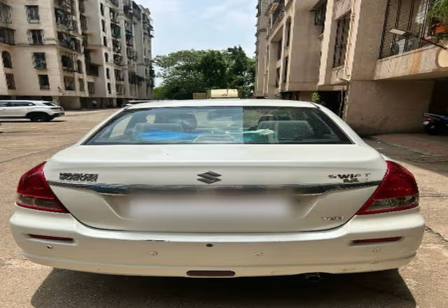 https://images10.gaadi.com/usedcar_image/4564281/original/7858044f-d56d-42bd-b569-2146af9a907b.?imwidth=6402