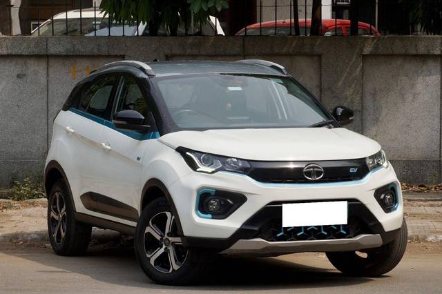 https://images10.gaadi.com/usedcar_image/4564294/original/processed_5e076a37423eea313210070a3d79cdce.jpeg?imwidth=6400