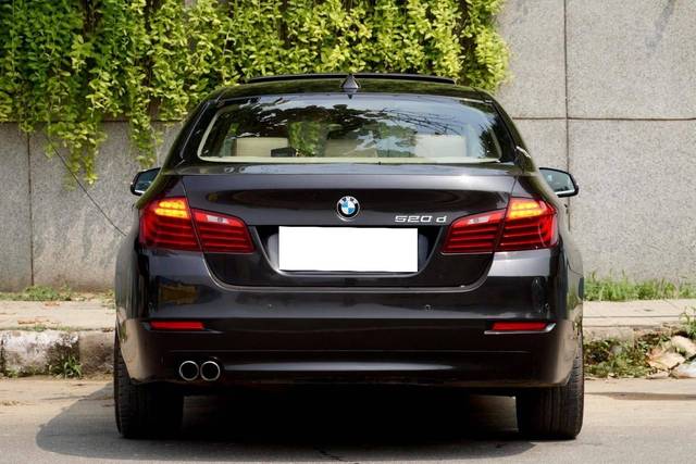 https://images10.gaadi.com/usedcar_image/4564307/original/processed_2b54a04a7e0f40008f1b5f005ed27611.jpeg?imwidth=6402