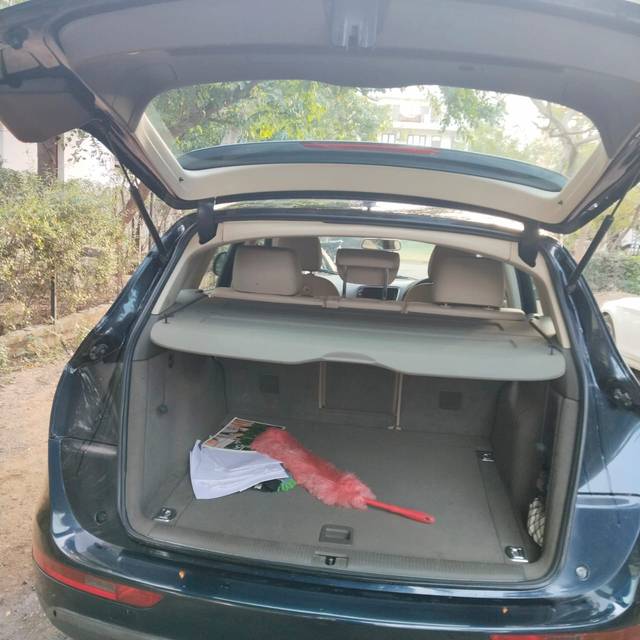 https://images10.gaadi.com/usedcar_image/4564313/original/a659daf5-8d60-4787-a933-277b51586030.jpg?imwidth=6401