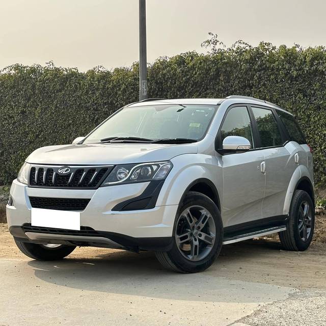 https://images10.gaadi.com/usedcar_image/4564331/original/processed_3a7c1da63790dd3f2e35914d578fd35d.jpeg?imwidth=6402