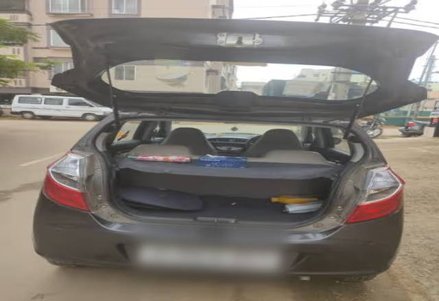 https://images10.gaadi.com/usedcar_image/4564345/original/0d784bcc-ee49-45b7-b152-e80c4c1155fb.?imwidth=6402