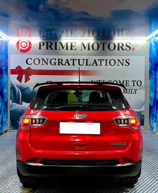 https://images10.gaadi.com/usedcar_image/4564349/original/processed_1d4b185f3e7ac57900aa89c727de3df7.jpg?imwidth=6401