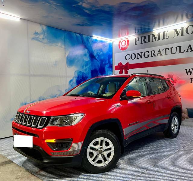 https://images10.gaadi.com/usedcar_image/4564349/original/processed_f036c3bd4d35bfd917b11d793f70686a.jpg?imwidth=6402