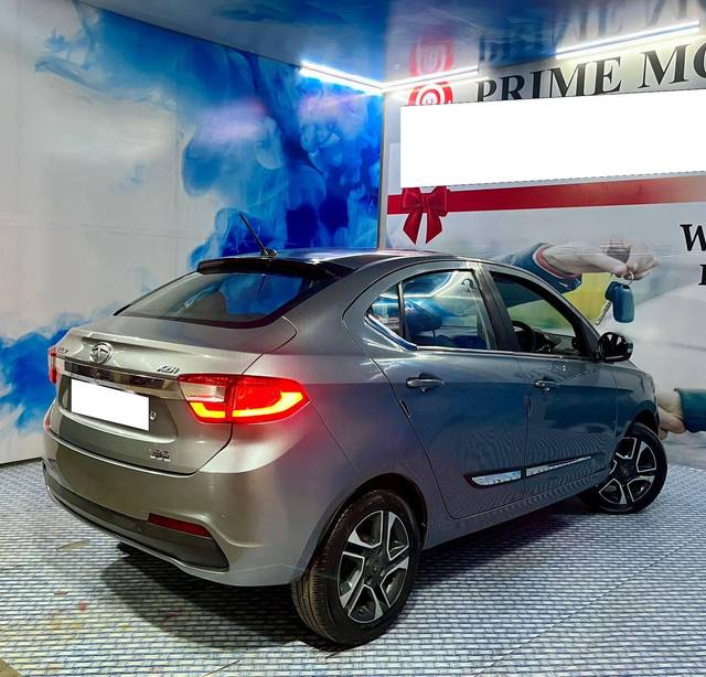 https://images10.gaadi.com/usedcar_image/4564361/original/processed_cc4e093df6868e0768bfda08f69ef3b2.jpg?imwidth=6400