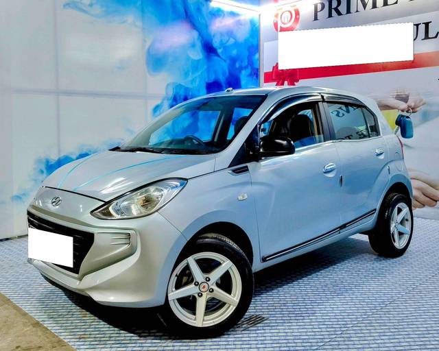 https://images10.gaadi.com/usedcar_image/4564366/original/processed_540e9f72705f43e83252f6b562dde91d.jpg?imwidth=6400