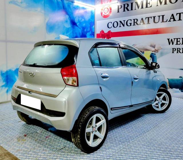 https://images10.gaadi.com/usedcar_image/4564366/original/processed_fb40c7ce4aea98ae829c0a77787558f4.jpg?imwidth=6401