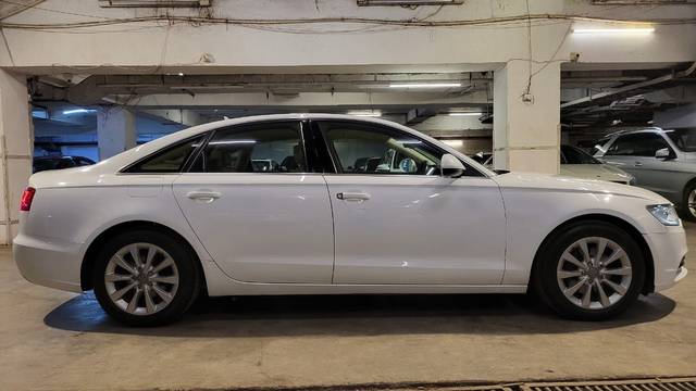 https://images10.gaadi.com/usedcar_image/4564380/original/c2a0d3a90d0d1aa18d32a470c4b7f0e1.jpg?imwidth=6401