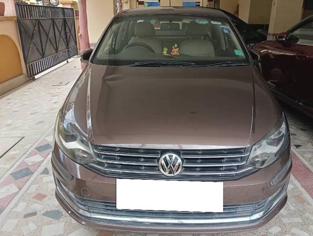 https://images10.gaadi.com/usedcar_image/4564386/original/processed_ab869788-3dc0-4595-8774-00f4e98c9e8d.jpeg?imwidth=6402
