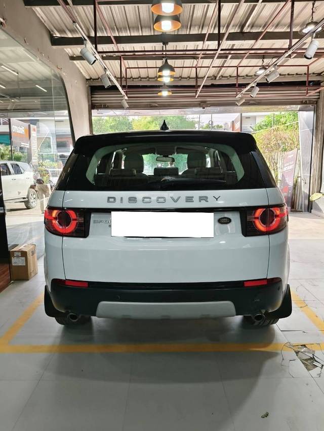 https://images10.gaadi.com/usedcar_image/4564397/original/processed_0ef5e2fde143bfe959c5d33fc281949b.jpg?imwidth=6402