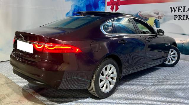 https://images10.gaadi.com/usedcar_image/4564398/original/processed_d450e7276f631a3412dea44c98726a0f.jpg?imwidth=6401