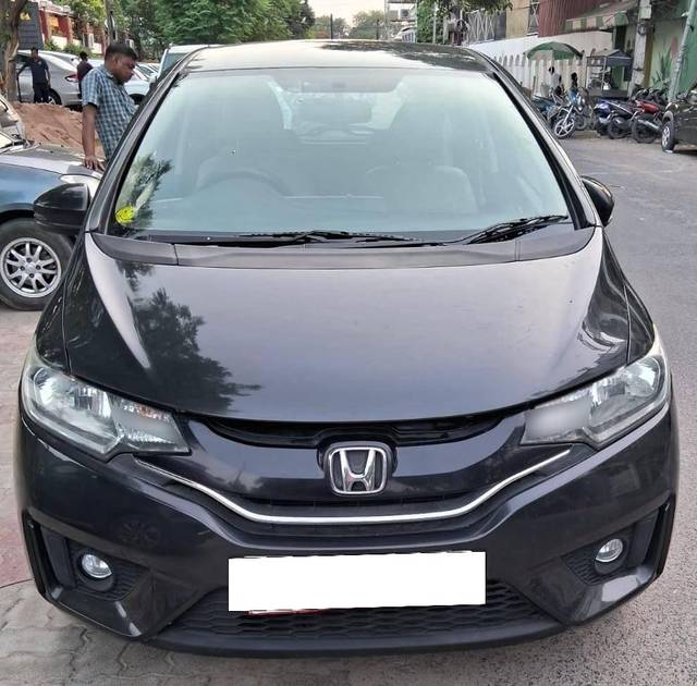 https://images10.gaadi.com/usedcar_image/4564412/original/processed_d3bde8aa81f75ee95d9a61384e7290a7.jpg?imwidth=6400