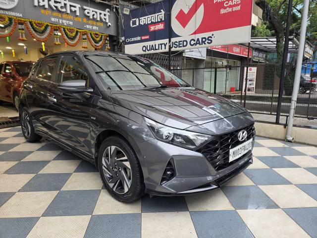 https://images10.gaadi.com/usedcar_image/4564414/original/processed_5009828010ebdfb16ebd8ce2d3518802.jpg?imwidth=6400