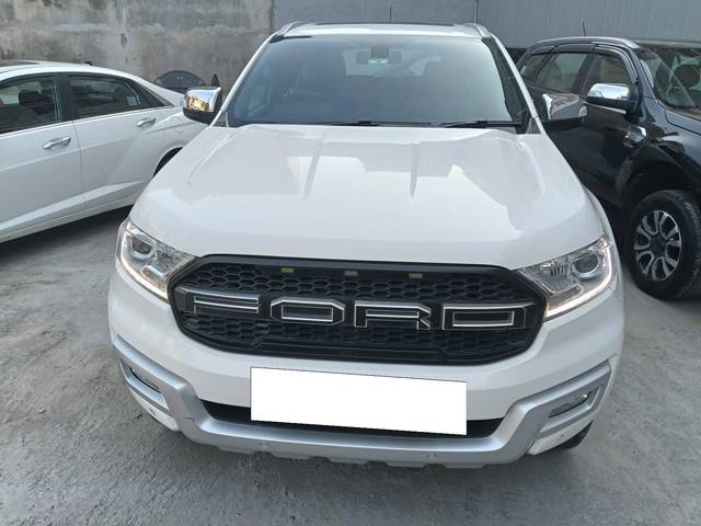 https://images10.gaadi.com/usedcar_image/4564420/original/processed_49105454b13bdf126fafb3a8c99f3a2e.jpg?imwidth=6402