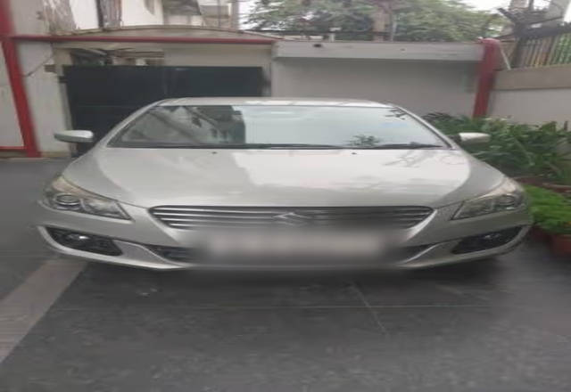 https://images10.gaadi.com/usedcar_image/4564429/original/bf8b3888-9ff8-473b-a68f-ec6b5d4bfe62.?imwidth=6400