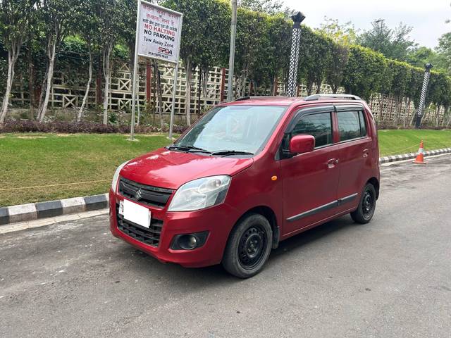 https://images10.gaadi.com/usedcar_image/4564512/original/processed_92f2753120be64c9db061b21bc2ac782.jpeg?imwidth=6400