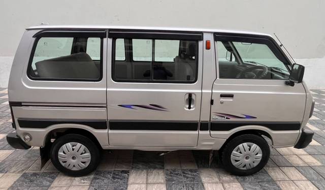 https://images10.gaadi.com/usedcar_image/4564552/original/1b26c476774623b53b21bfe389c4a894.jpg?imwidth=6401