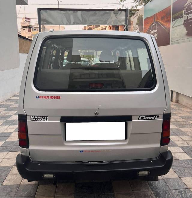 https://images10.gaadi.com/usedcar_image/4564552/original/processed_35bd13e358db911dd33cd04e0d8ecf9d.jpg?imwidth=6402