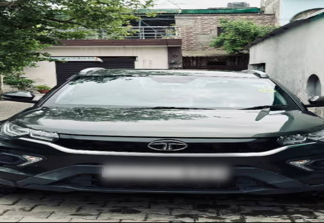 https://images10.gaadi.com/usedcar_image/4564569/original/de038916-6a7d-47e5-9d7d-060860bc4378.?imwidth=6400