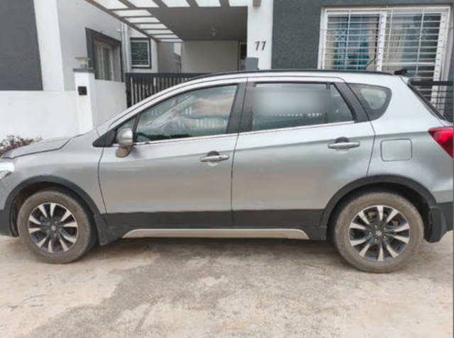 https://images10.gaadi.com/usedcar_image/4564605/original/processed_9375f8f5-606e-4a8f-991d-05ff0c40388c.png?imwidth=6401
