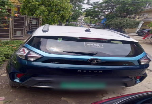 https://images10.gaadi.com/usedcar_image/4564632/original/8a1cef1c-9868-4ce0-8134-be8de03ca8b5.?imwidth=6402