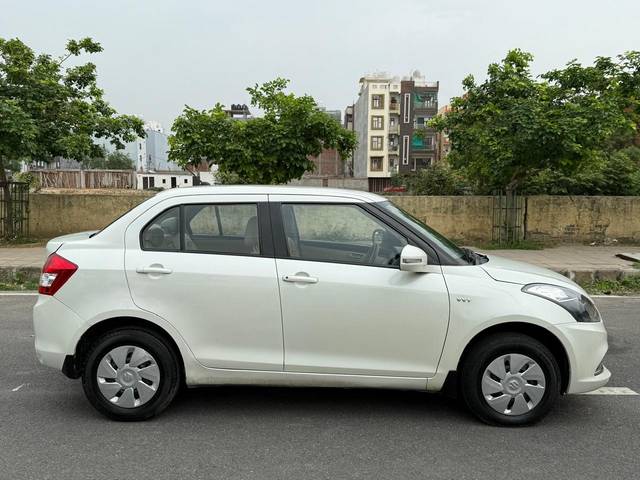 https://images10.gaadi.com/usedcar_image/4564633/original/2f408f508bd5489b2228938b8a3efc8c.jpg?imwidth=6401