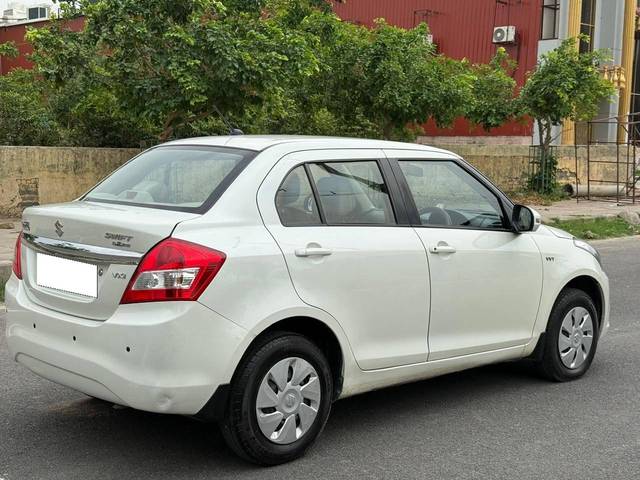 https://images10.gaadi.com/usedcar_image/4564633/original/processed_2122e21647483080020b3142bad382ff.jpg?imwidth=6402
